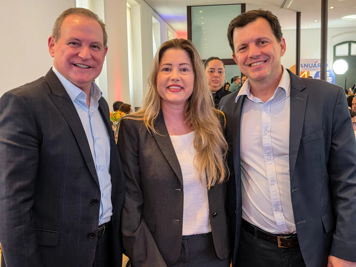 Alexandre Theodoro,  Ellen Scopel e  Evandro Scopel 