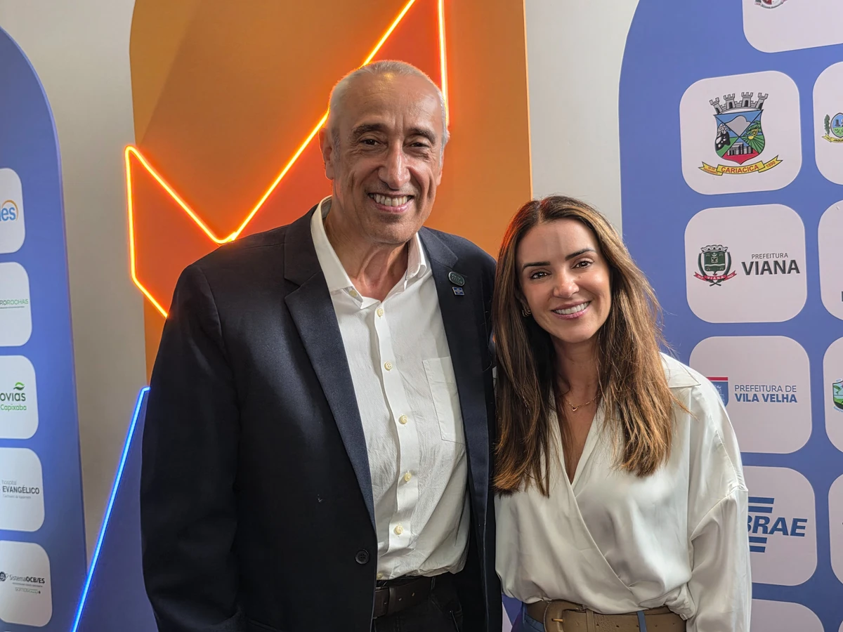 Carlos André de Oliveira e Alline Zanoni 