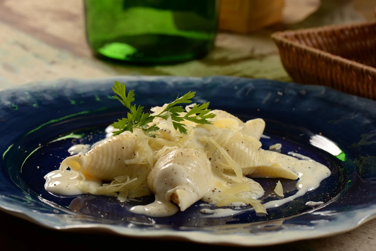 Conquilha de bacalhau ao molho branco da Bem Dita Massa