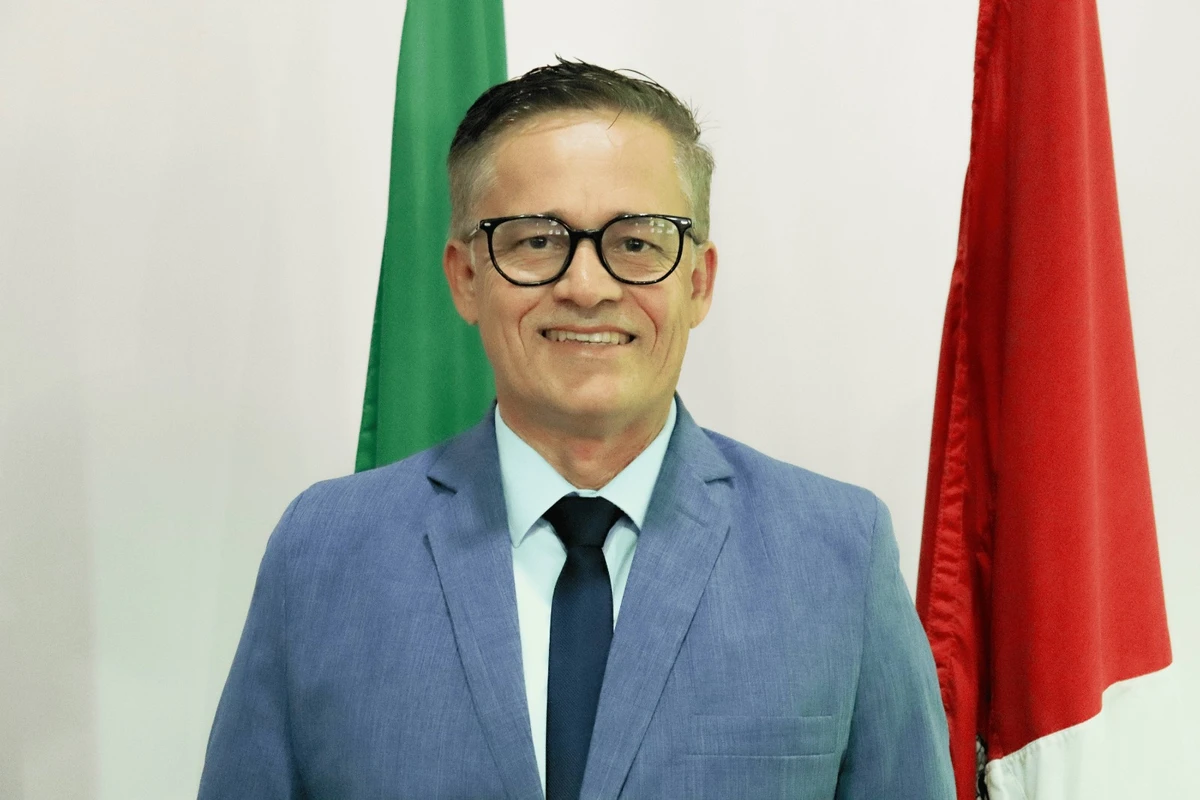 O vereador Professor Messenas (Rede), da Câmara de Vereadores de Baixo Guandu, no Noroeste do Espírito Santo, comunicou seu afastamento do cargo para o qual foi eleito no pleito de 2024, com 479 votos