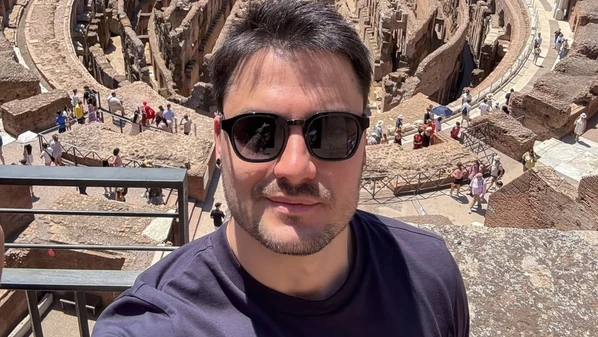 Felipe Neto, 37, falou abertamente sobre saúde mental após uma interação com fãs nos stories do Instagram