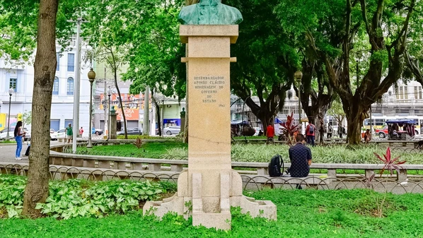 Quem explica é o secretário Municipal de Cultura de Vitória, Edu Henning