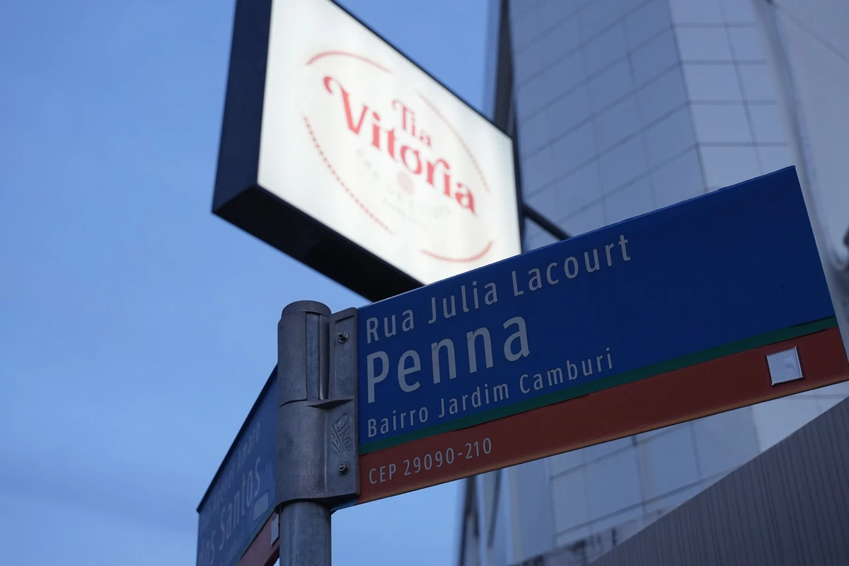 Bar fica em esquina das ruas Júlia Lacourt Penna e Agenor Amaro dos Santos Foto por Vitor Jubini