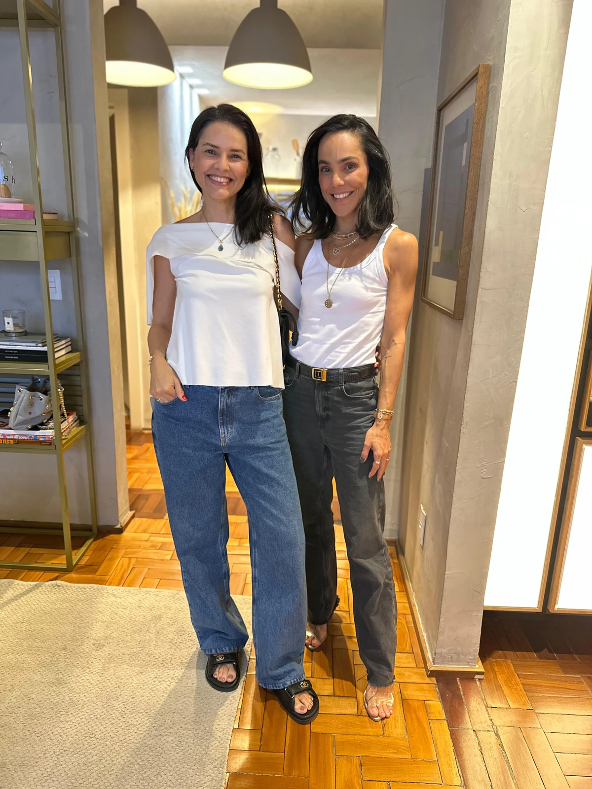 Bruna Bezerra e  Carolina Neves