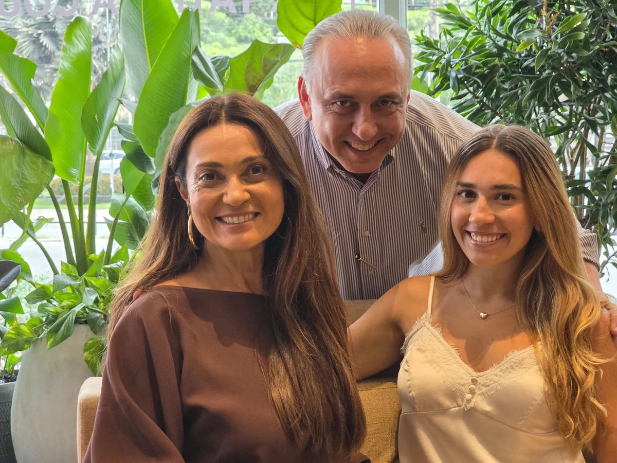 Andreia, Laurentino e Isadora Biccas 