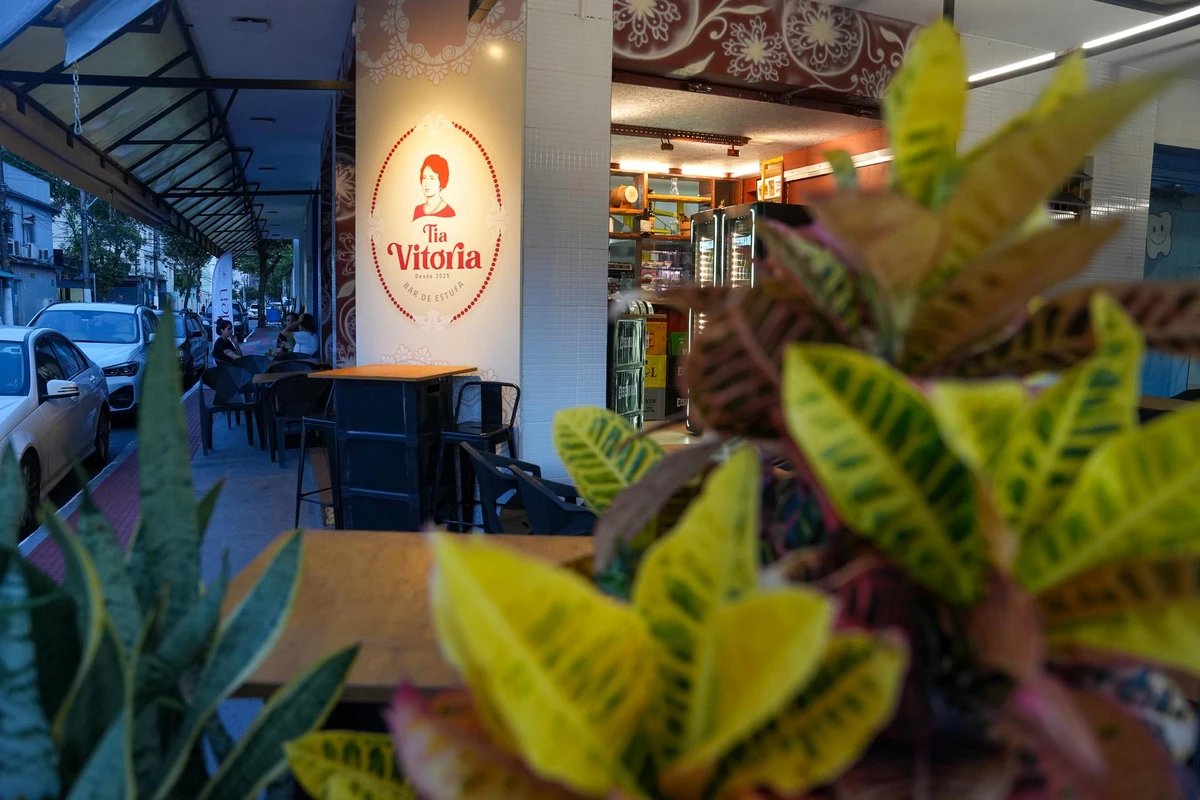 Bar Tia Vitória, em Jardim Camburi