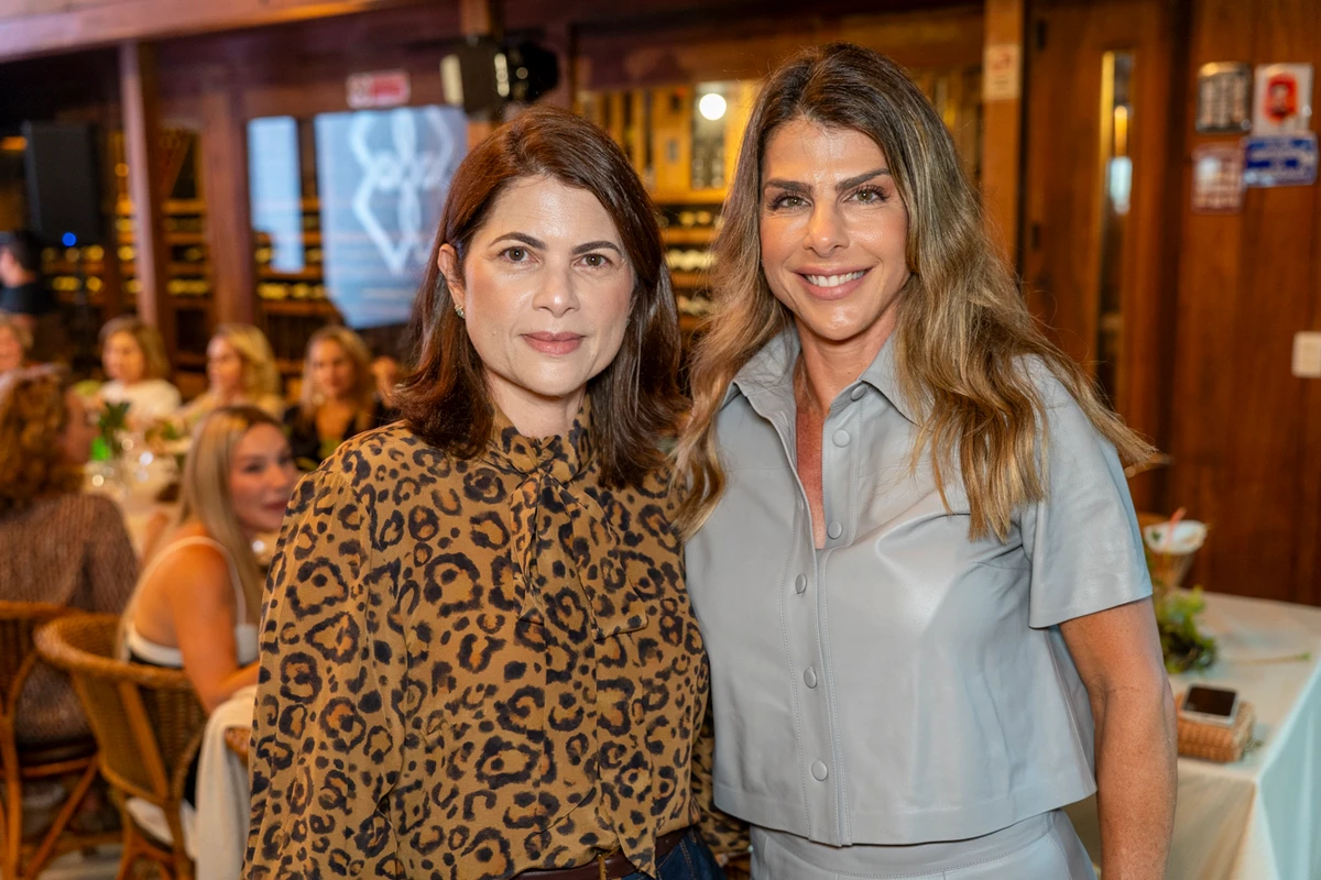 Giovana Oliveira e Gisella Nitz