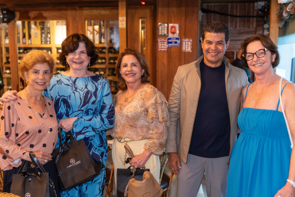 Walmir Sasso, Teresa Bedran, Edilene Rambalducci, Dorion Soares e Eulália Chieppe