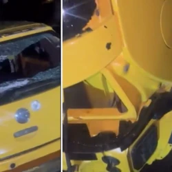 Dois homens em uma motocicleta invadiram o estabelecimento e efetuaram os disparos; ninguém foi ferido