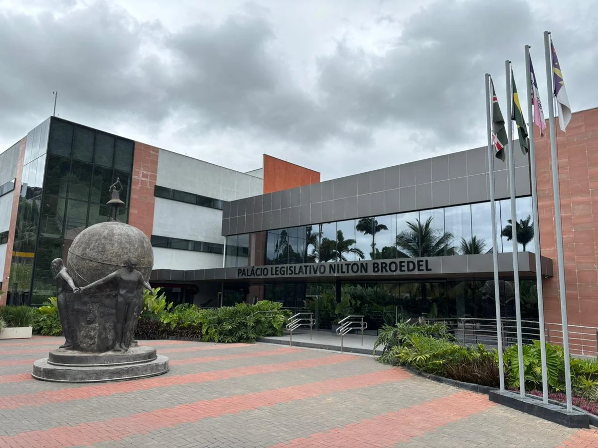 Câmara Municipal de Viana:  172 servidores serão beneficiados com o 