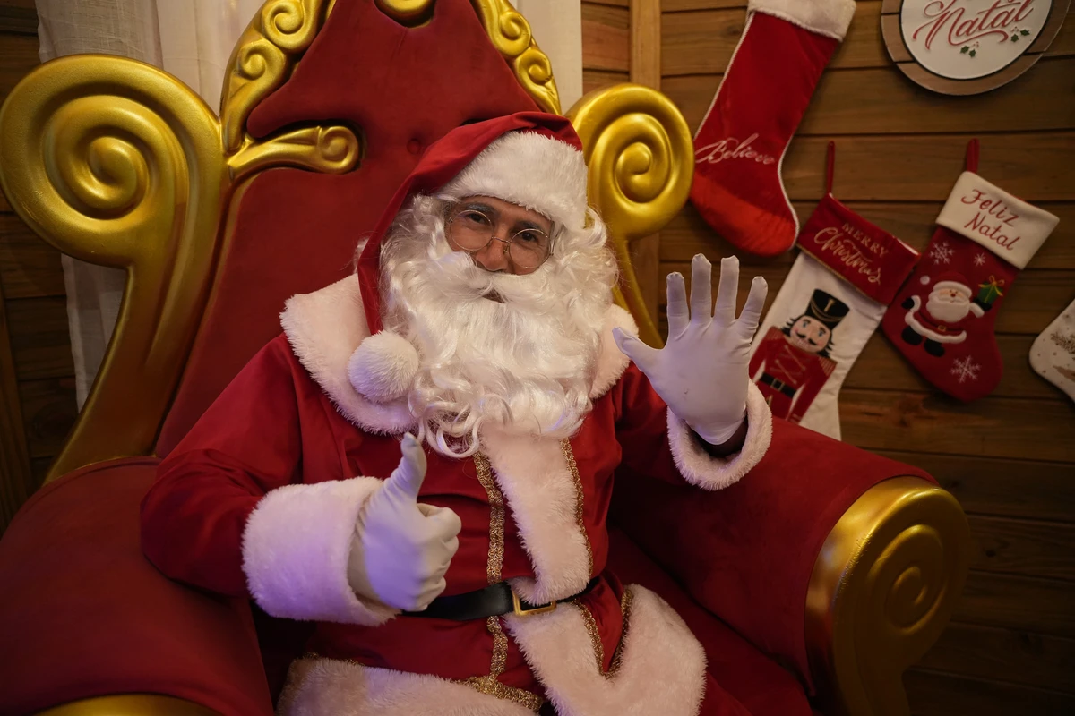 Decoração de natal na Praça do Papa por Vitor Jubini