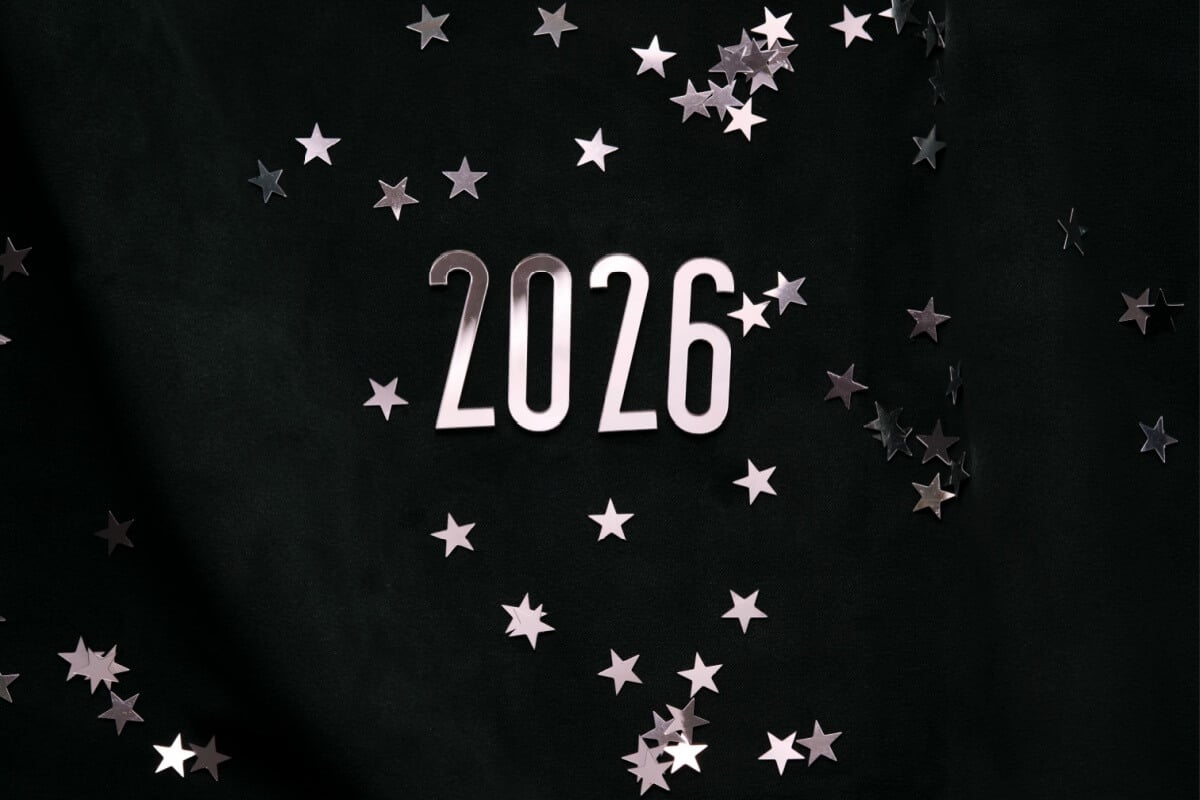 2026 promete mudanças profundas, tanto no amor quanto no trabalho (Imagem: marevgenna | Shutterstock)