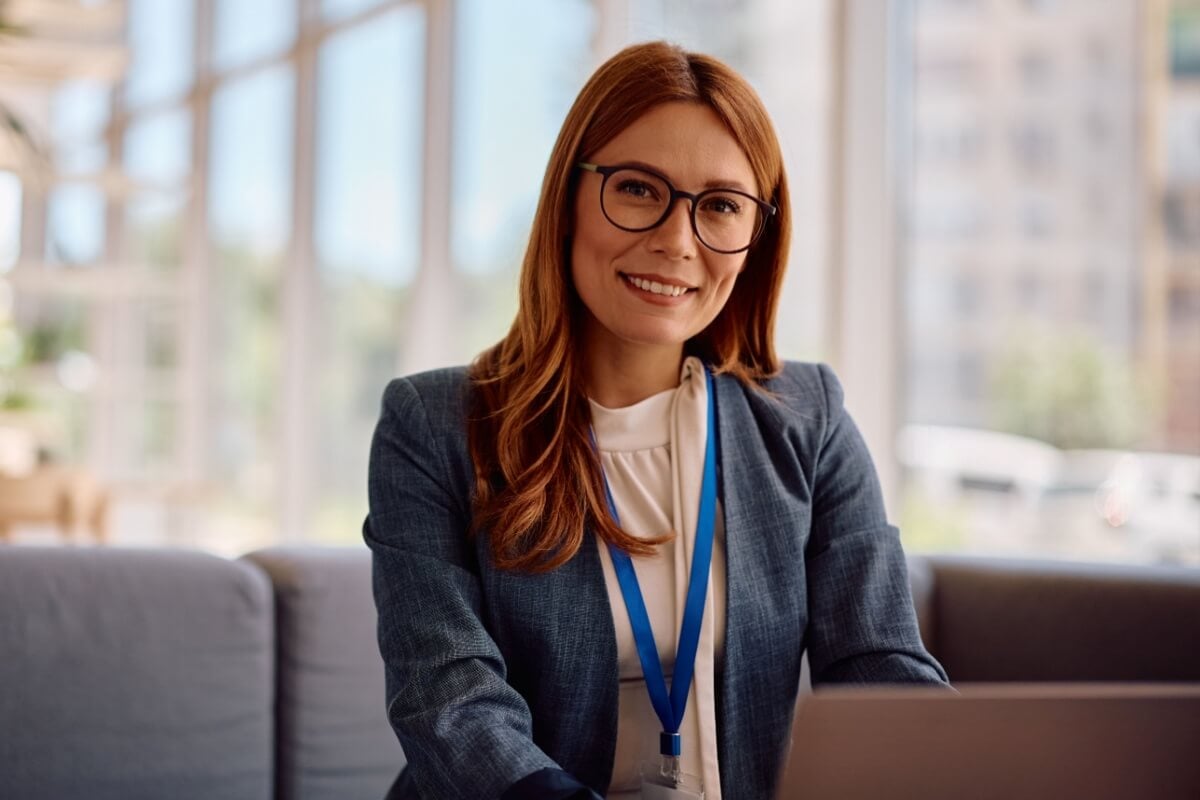 A carreira em Y ganha destaque como uma alternativa mais flexível no mercado de trabalho (Imagem: Drazen Zigic | Shutterstock)