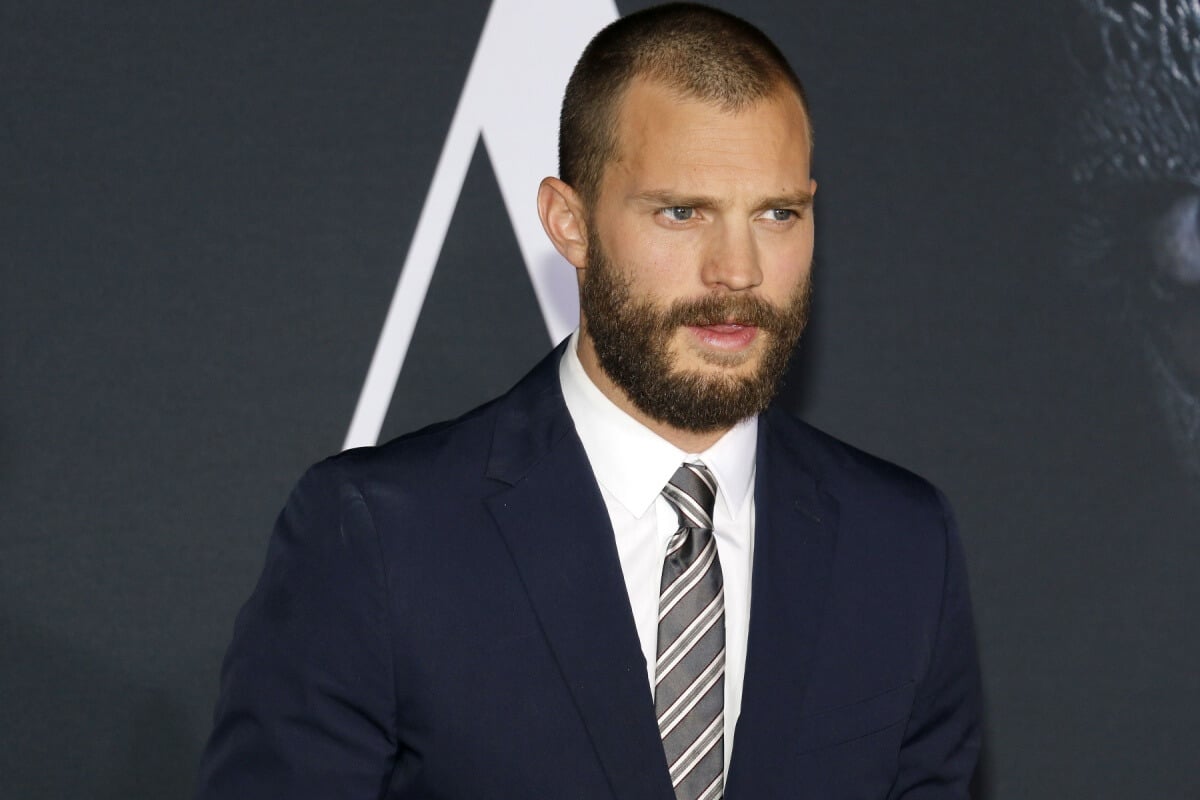 Cortes de cabelo e barba ajudam a renovar o visual para 2026 (Imagem: Tinseltown | Shutterstock)