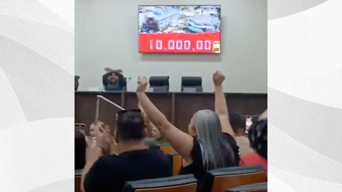 Servidores da Câmara de Anchieta vibram com anúncio de abono de R$ 10 mil