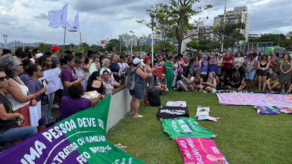 Ato foi realizado em pelo menos 20 estados e no Distrito Federal; até o início de dezembro, foram contabilizados 32 feminicídios no Estado