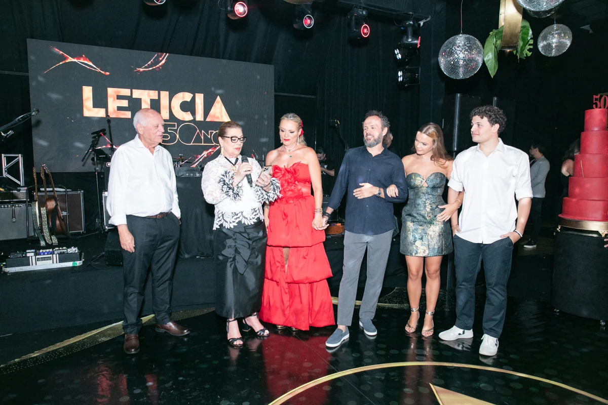 Aniversário de 50 anos de Letícia Abaurre