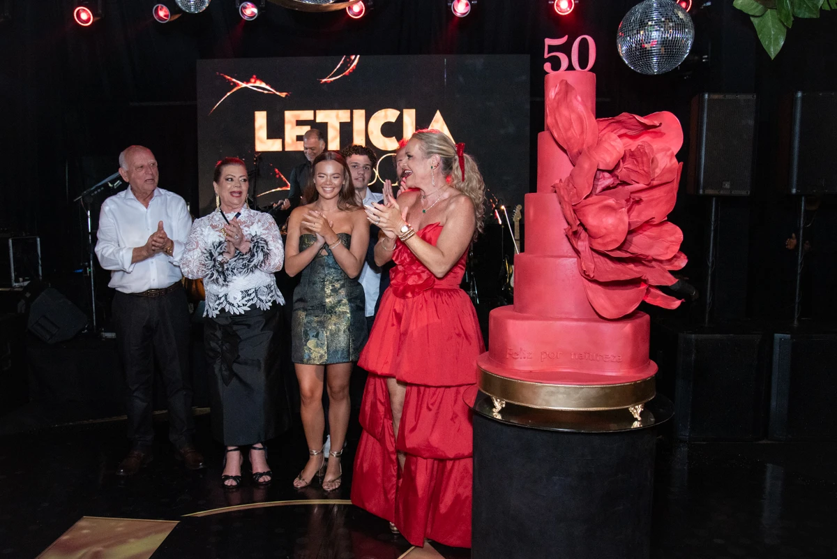 Aniversário de 50 anos de Letícia Abaurre