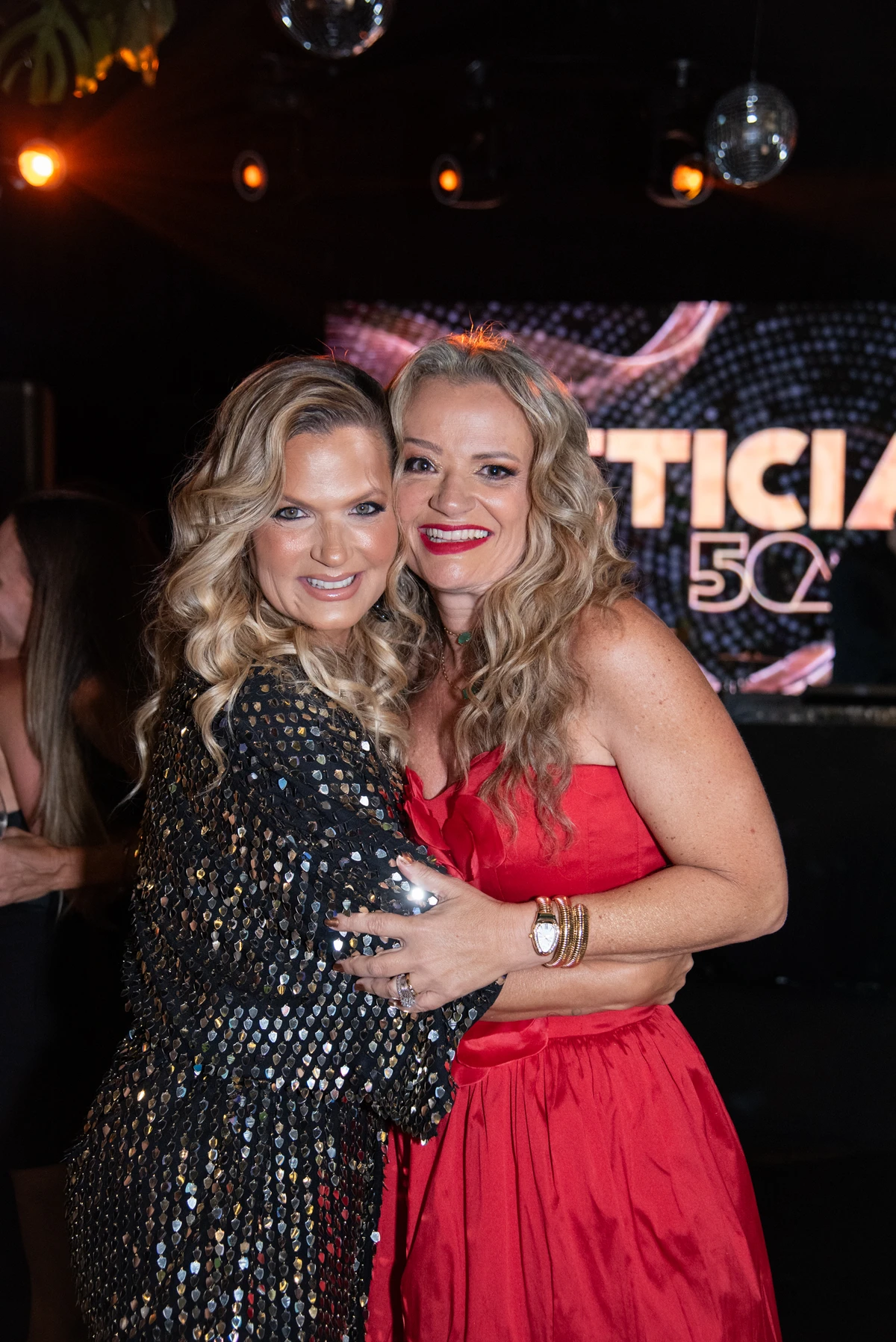 Rebeca Epichin e Letícia Abaurre