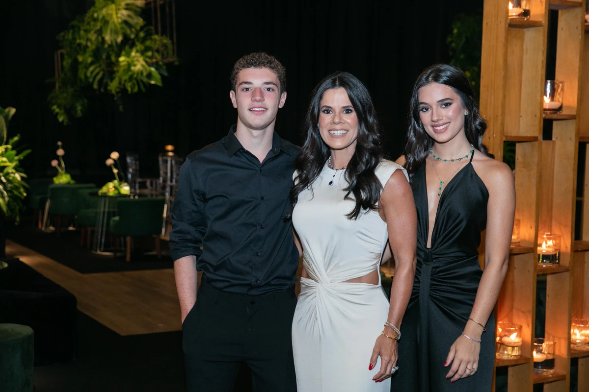 Aniversário de 50 anos de Letícia Abaurre