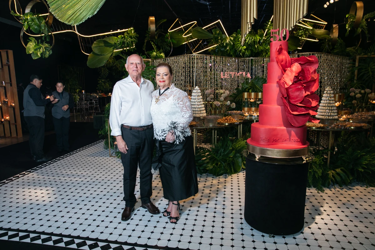 Aniversário de 50 anos de Letícia Abaurre