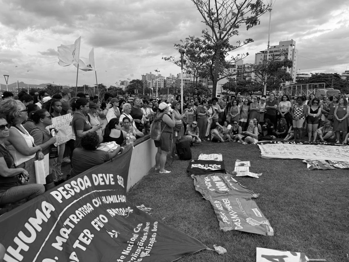 Mobilização Mulheres Vivas, na Praia de Camburi, em Vitória
