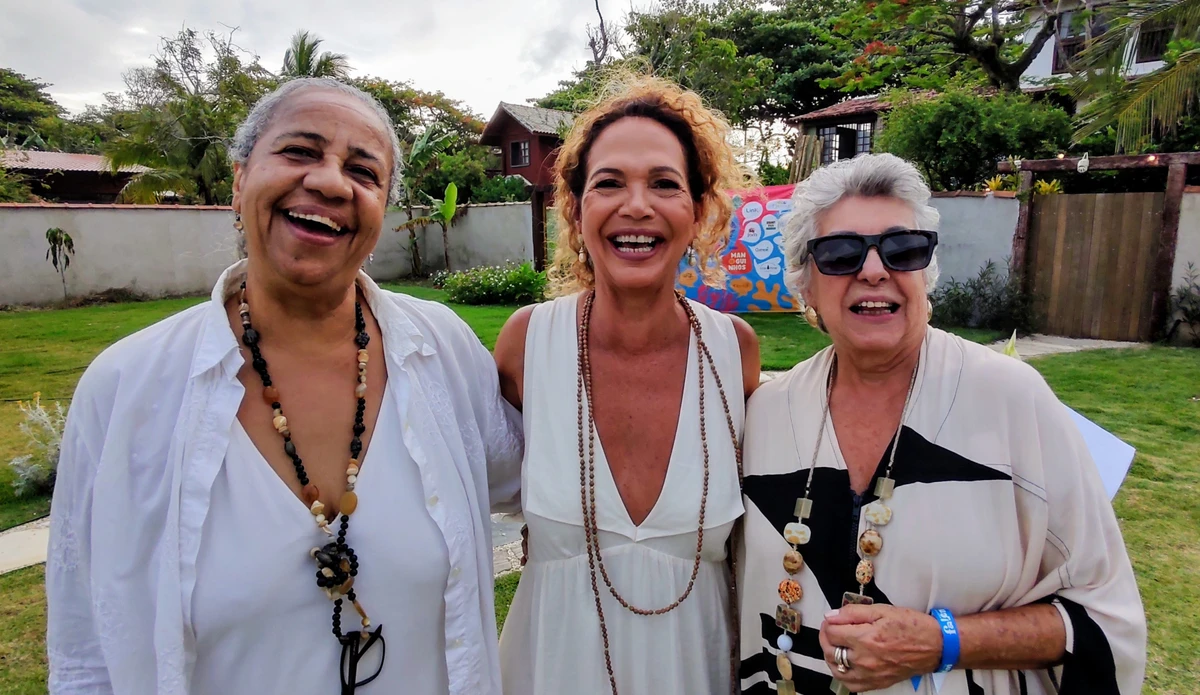 Suely Milagres, Jane Ferreguetti e Elba Sanidei 