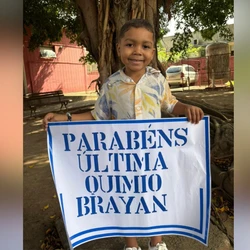 Brayan Rodrigues Sousa, de cinco anos, encerrou o ciclo no Centro de Oncologia Pediátrica Milena Gottardi, cercado pela família, amigos e outras crianças em tratamento