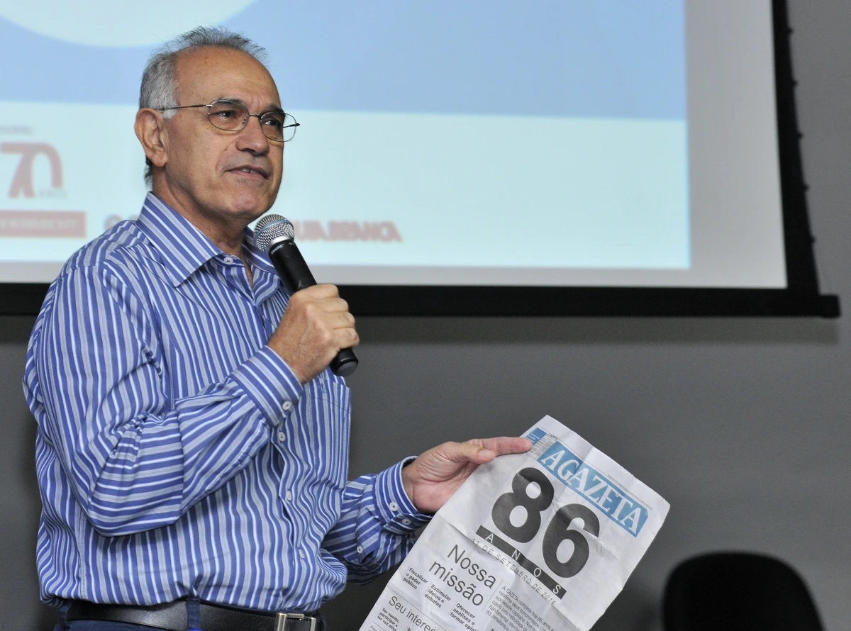 Abdo Chequer na palestra de Caco Barcelos para a aula inaugural do 17º Curso de Residência em Jornalismo da Rede Gazeta por Marcos Fernandez