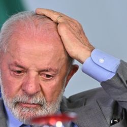 Palácio do Planalto tem 'pouco espaço de manobra' com o PL da dosimetria, avalia analista político.