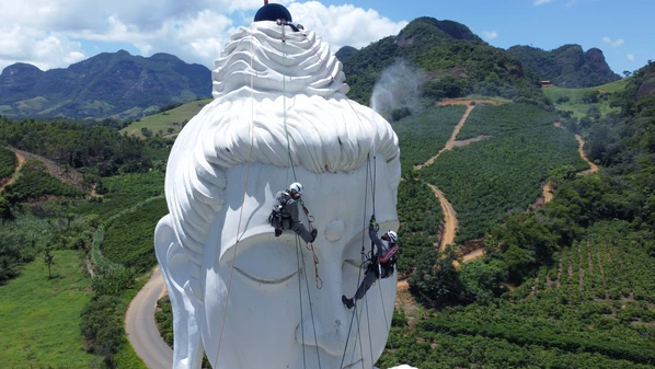 Fundada em 1935 na Alemanha, a marca é umas das líderes em soluções de limpeza no mundo. Intervenção começou no último dia 08 e utiliza tecnologia de ponta para preservar um dos maiores monumentos budistas do mundo