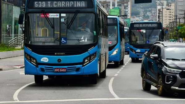 Acordo fechado pelo Sindirodoviários com empresas e governo prevê, além de aumento no salário e no tiquete, redução de 20 minutos na jornada diária de trabalho