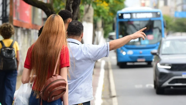 A Ceturb informou que os intervalos ficaram maiores devido ao período de férias, época em que a demanda diminui