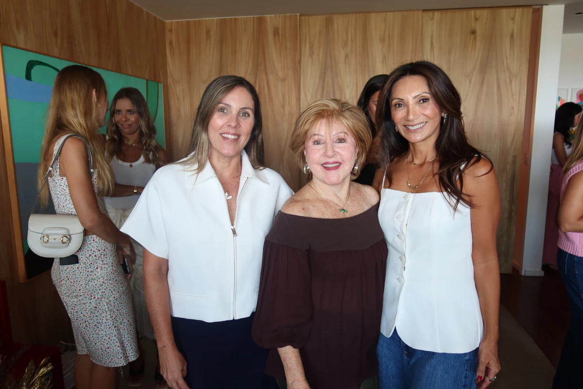 Marcela Souto, Carmen Dolores Souto, Kris Junqueira