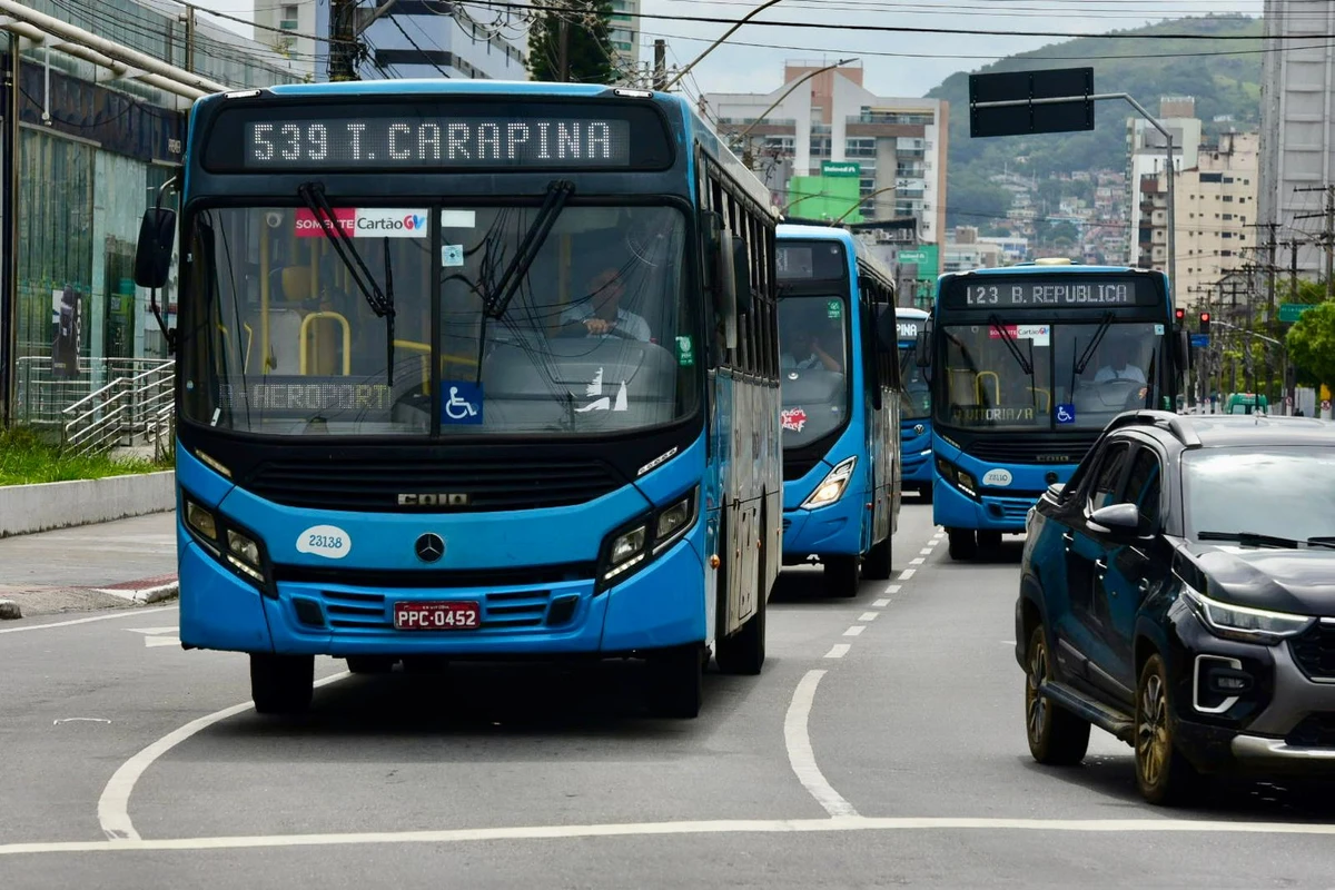 Ônibus do Sistema Transcol