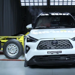 As versões sedã e hatch do Yaris, que já saíram de linha, também foram avaliadas pelo Latin Latin NCAP e também receberam duas estrelas; veja avaliações