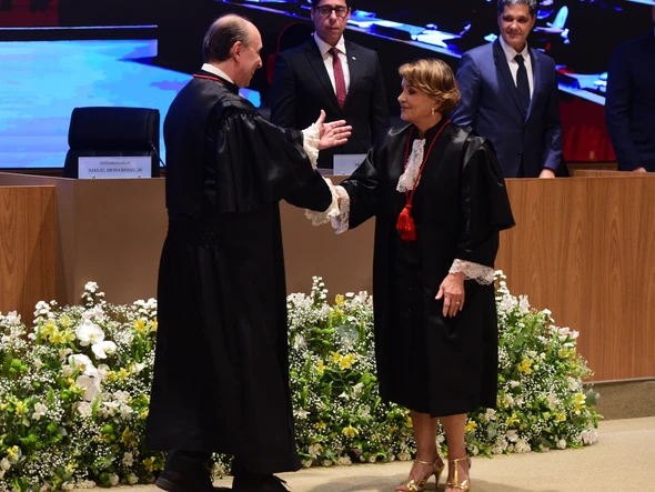 A desembargadora Janete Vargas Simões toma psse como presidente do TJ-ES. Ela é a primeira mulher nesse cargo  por Carlos Alberto Silva