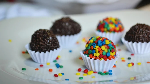 Em cidade no interior do Espírito Santo, tradição diz que Santa Luzia percorre a cavalo todas as residências onde existem crianças, para distribuir guloseimas a elas