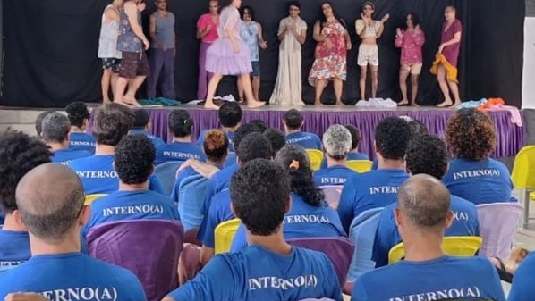 Iniciativa integra projeto cultural que leva formação artística ao sistema prisional e reforça ações de ressocialização com foco em diversidade e humanidade