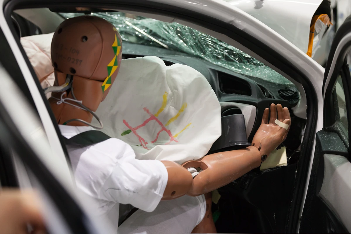 crash test, colisão, teste de segurança de carro