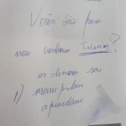 Farmacêutico não entendeu a prescrição e orientou que a paciente voltasse ao médico para buscar uma nova; médico ironizou a situação e o caso ganhou repercussão