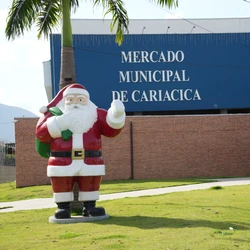 Complexo de lojas em Itacibá reúne desde itens artesanais feitos com crochê a travesseiro antialérgico que ajuda a reduzir o frizz no cabelo