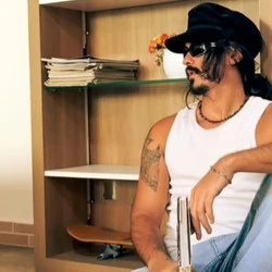 Publicitário Athos Bucater, de 27 anos, seguia para Itaúnas, onde ajudava a família na administração da hospedagem; amiga que viajava com ele também morreu na colisão