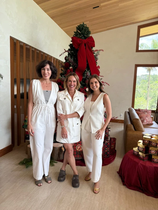 Leticia Paiva, Roberta Drummond e Antolia Sloper