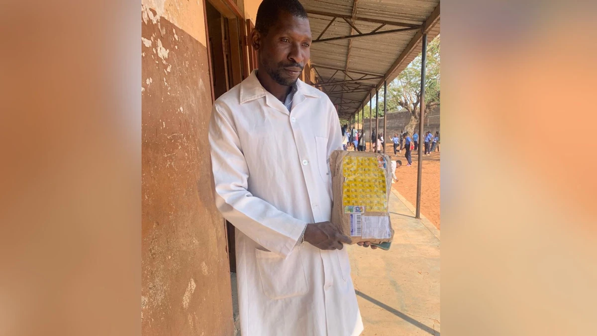 O professor de Língua Portuguesa moçambicano Castião Popote