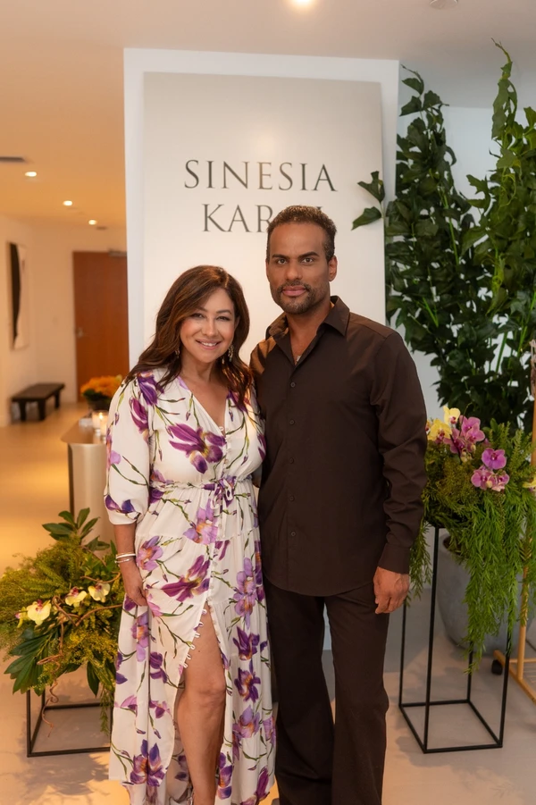 Sinesia Karol e Elke Carvalho