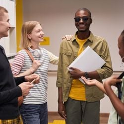 Entenda como a data reforça a importância da autonomia e de políticas inclusivas para pessoas cegas ou com baixa visão