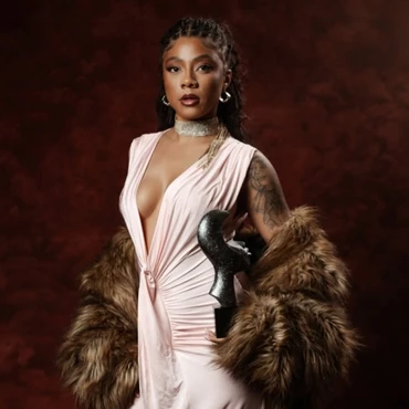 Imagem - Festival Movimento Cidade anuncia Ajuliacosta como atração em dia gratuito