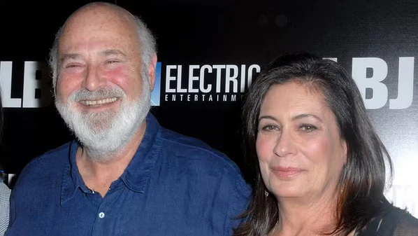 Embora as autoridades tenham sido acionadas, o casal já estava morto quando a ajuda chegou à residência.