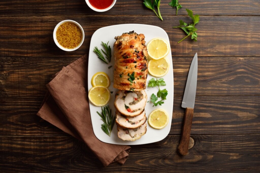 Lombo recheado clássico (Imagem: Tatiana Volgutova | Shutterstock)